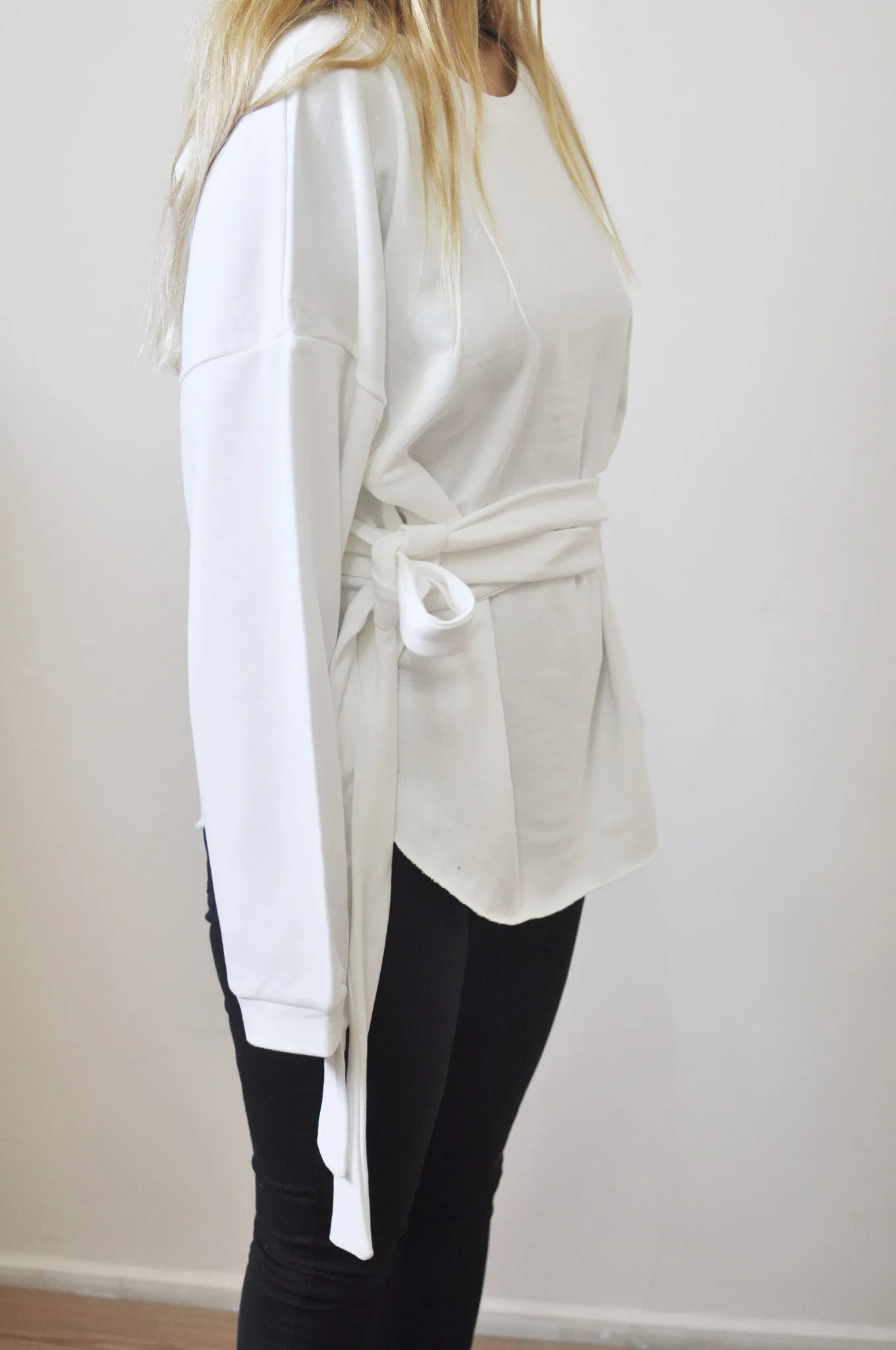 Asymmetric Knot Tie Around Waist Wrap Oval Hem Sweatshirt /-BB117