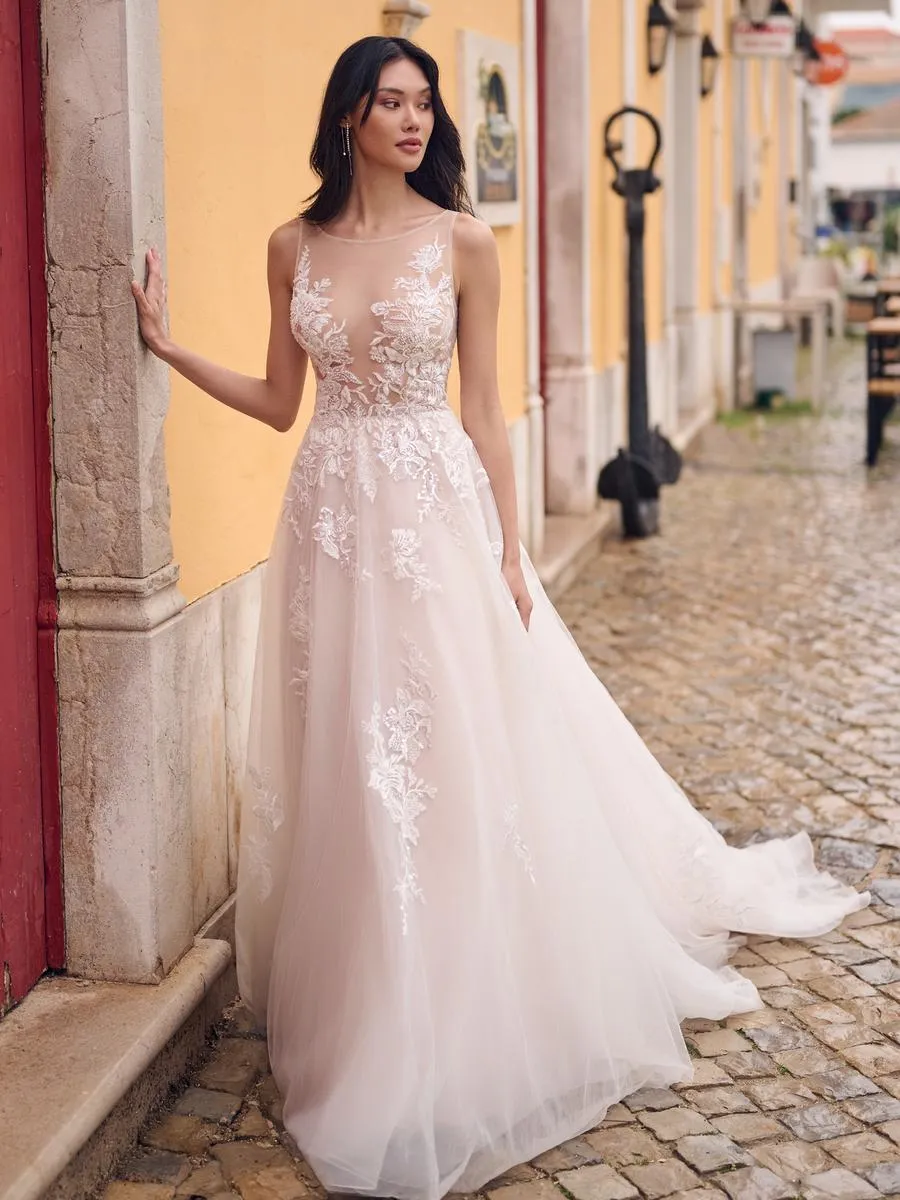 Maggie Sottero "Lindsey" Bridal Gown 23MN651