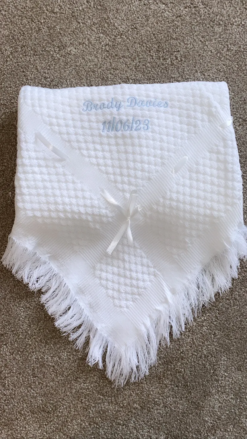 PERSONALISED FRINGE SHAWL BLANKET 2-4 WEEKS