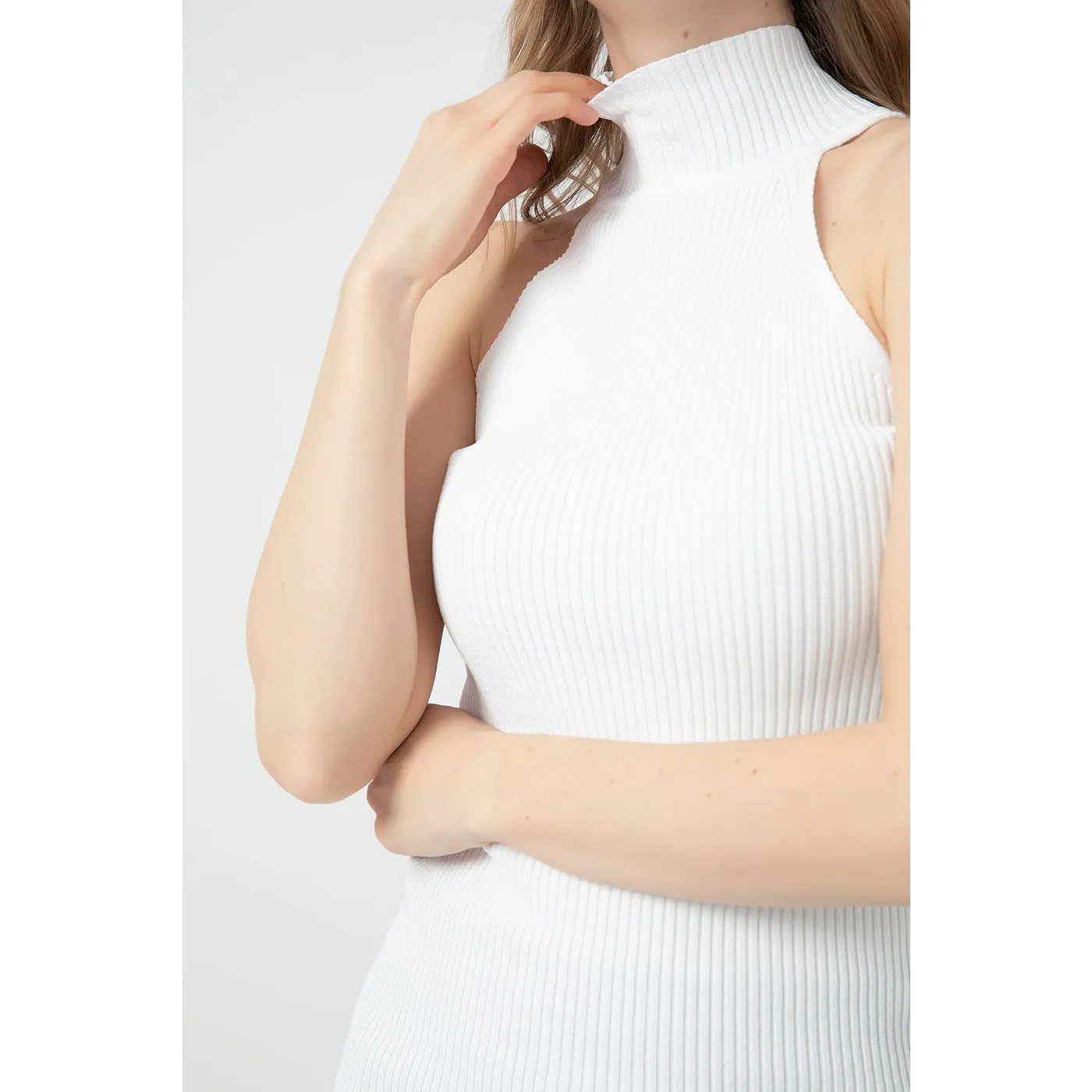 Sleeveless Turtleneck White Top